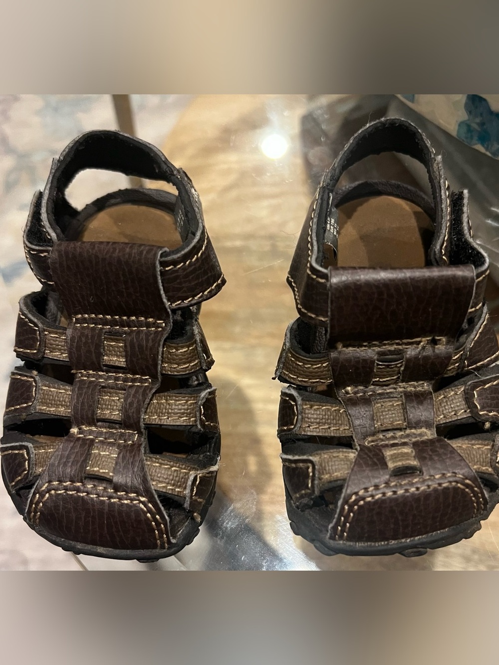 Teeny Toes Brown Closed-Toe Fisherman Sandals - 4W